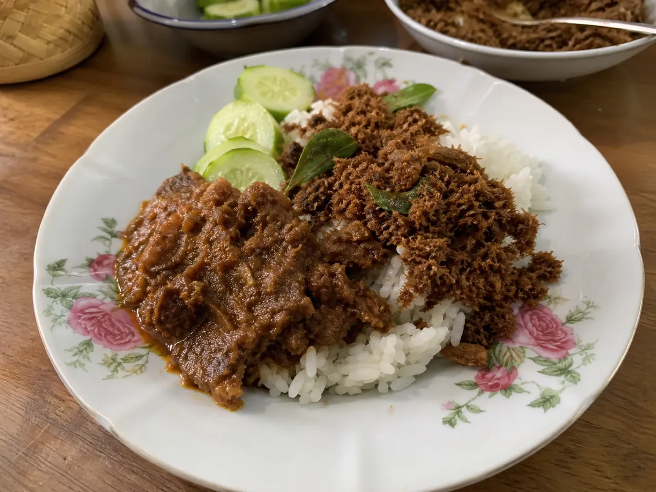 Beef Serunding — served