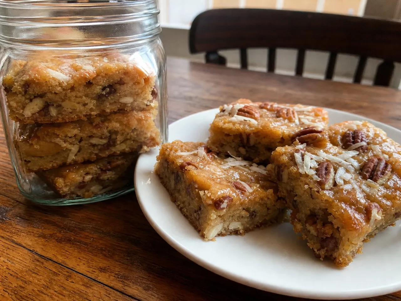 Blond Brownies in a Jar — served