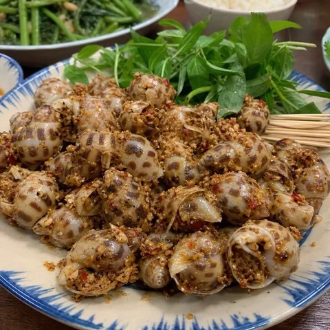 Ốc Hương Rang Muối (Salt-toasted Sea Snails) — Vietnamese recipe