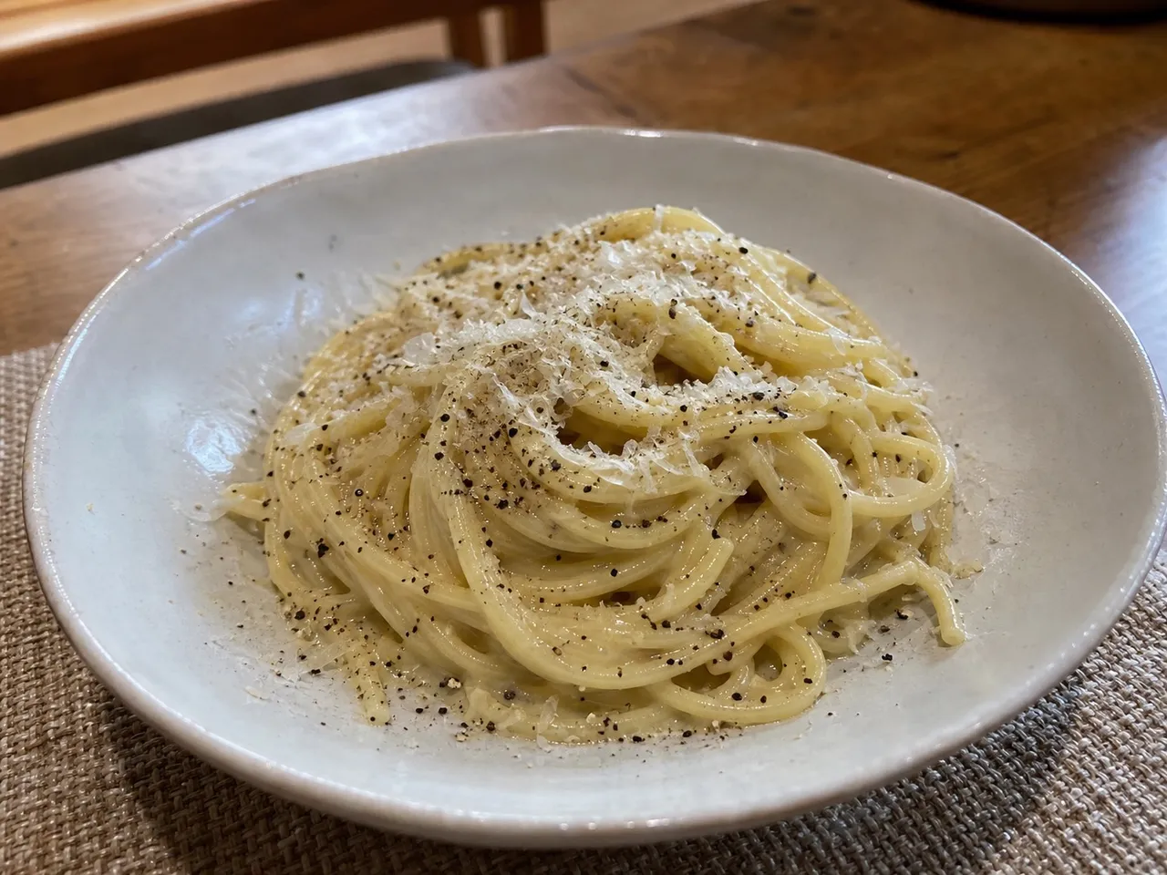 Cacio e Pepe — served