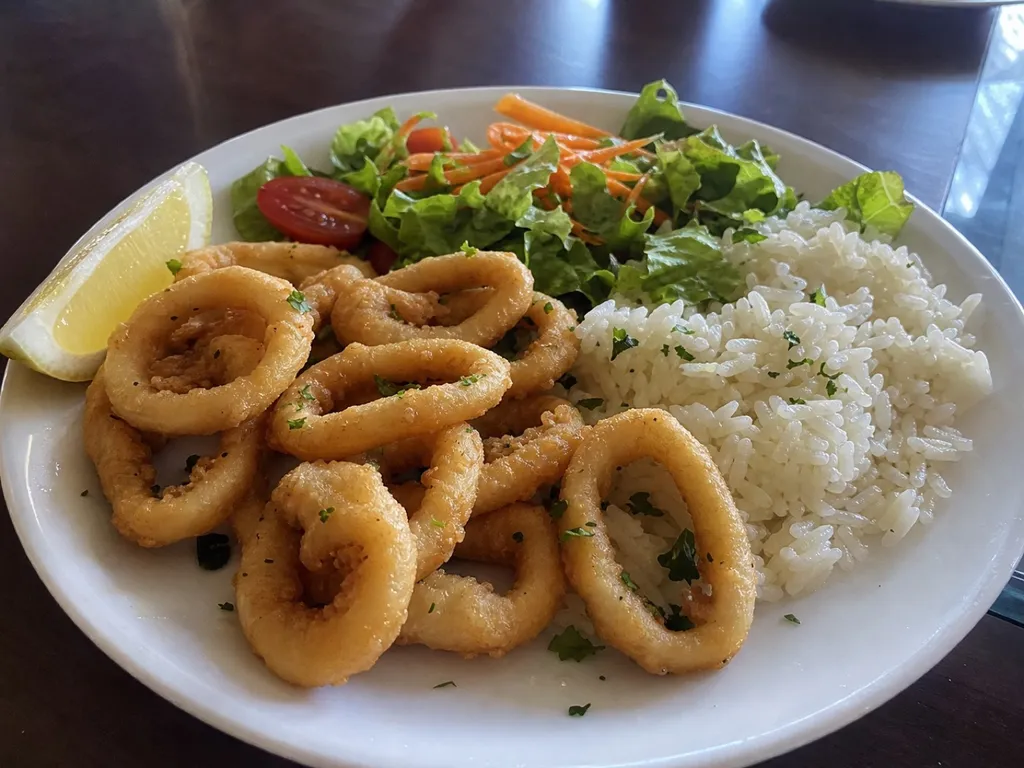 Calamares a la Romana — plated and served