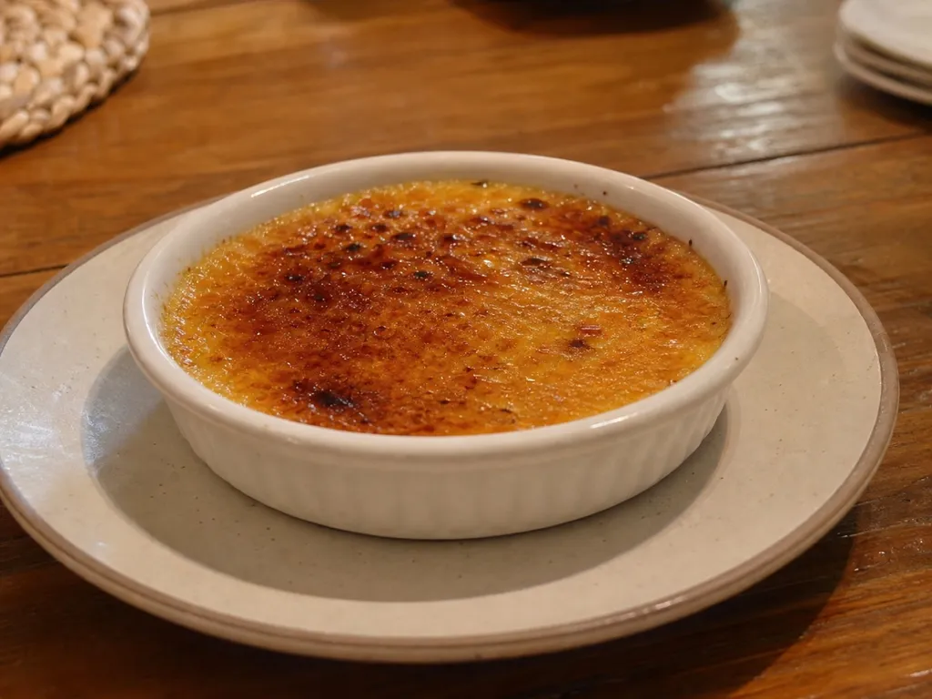Crème Brûlée — plated and served