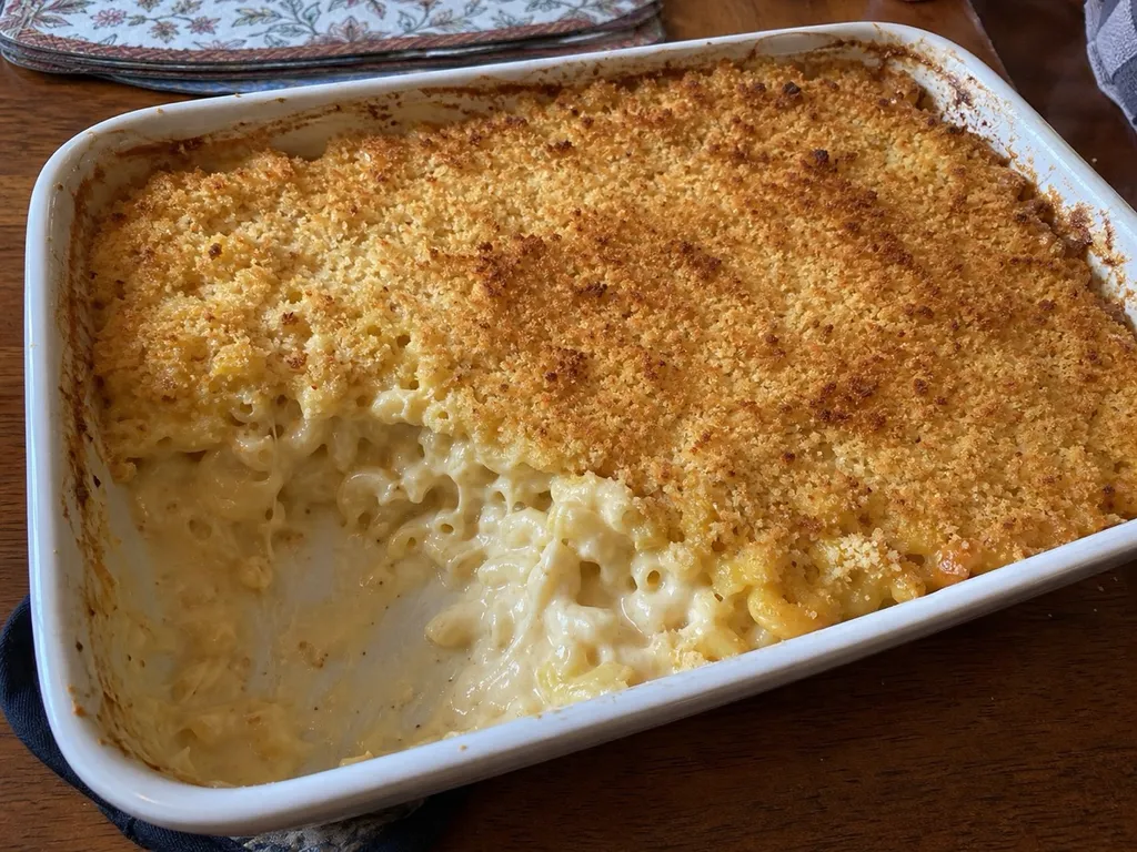Creamy Baked Macaroni and Cheese — plated and served