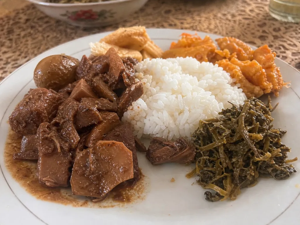 Gudeg — plated and served