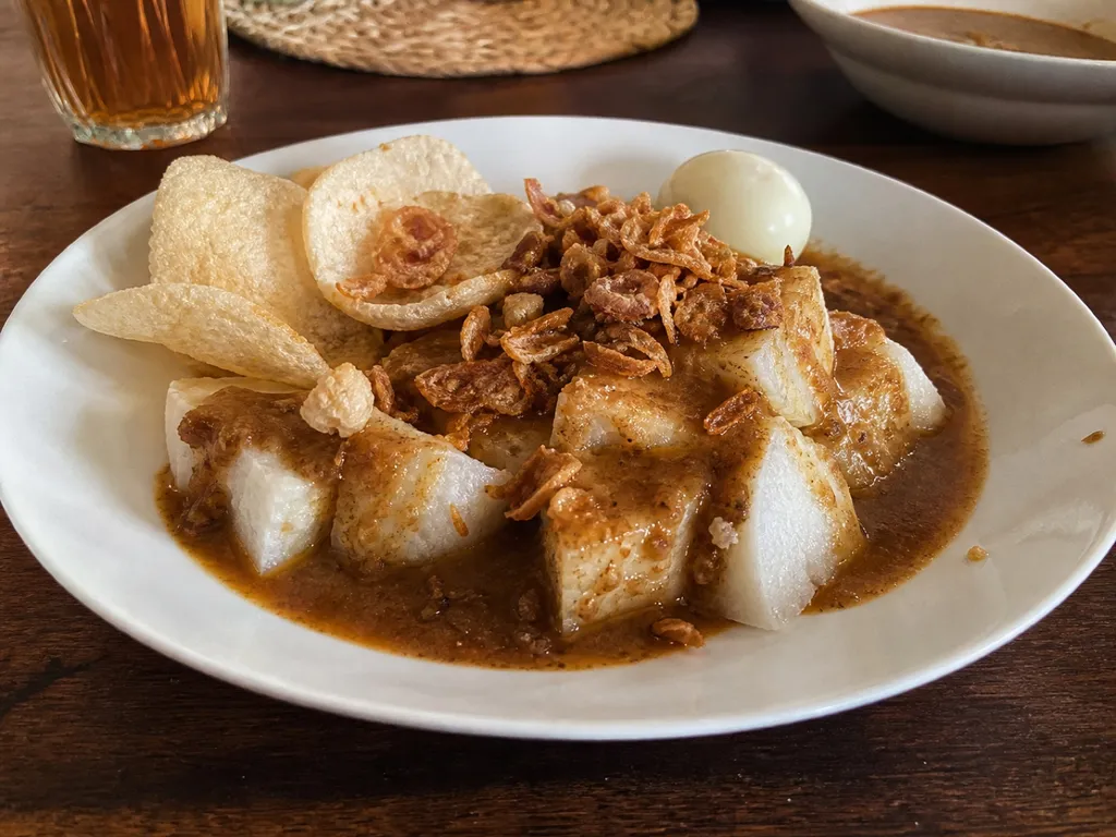 Ketupat — plated and served