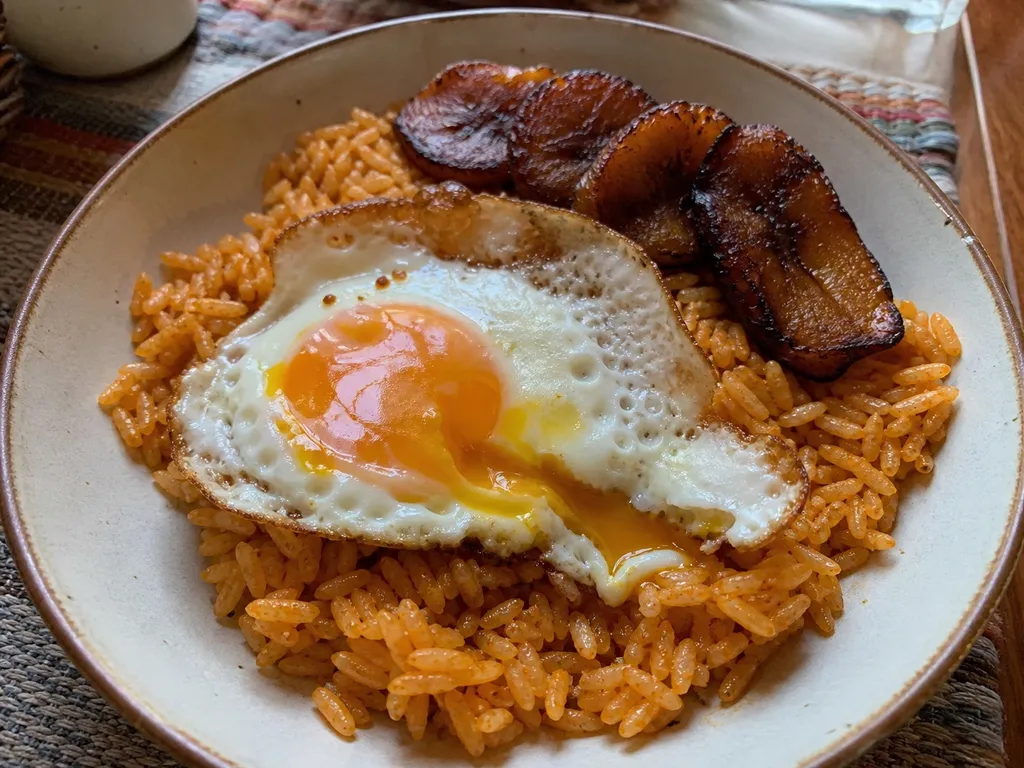 Majadito — plated and served