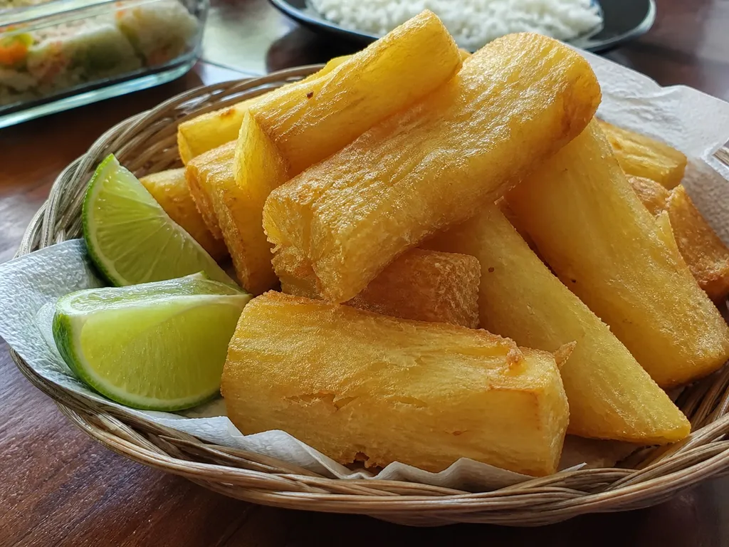 Mandioca Frita (Fried Cassava) — plated and served