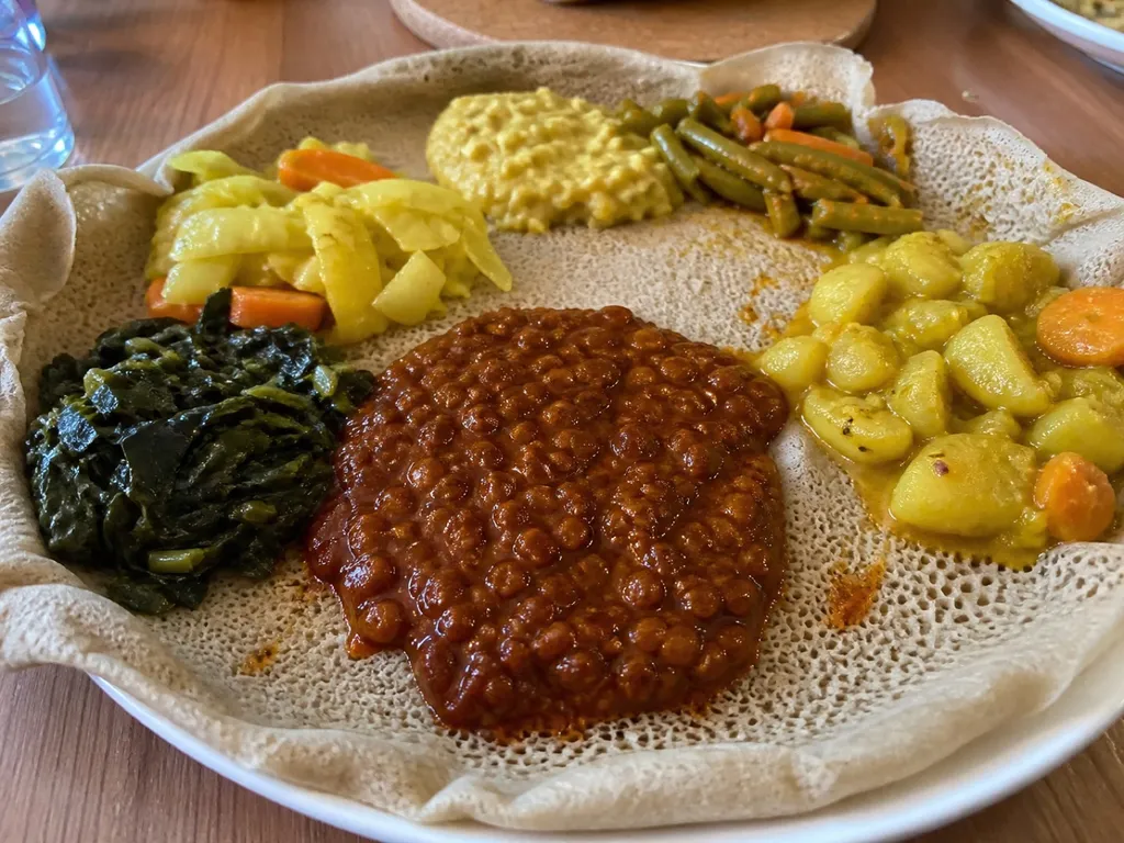 Misir Wat — plated and served