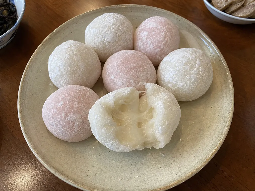 Mochi — plated and served