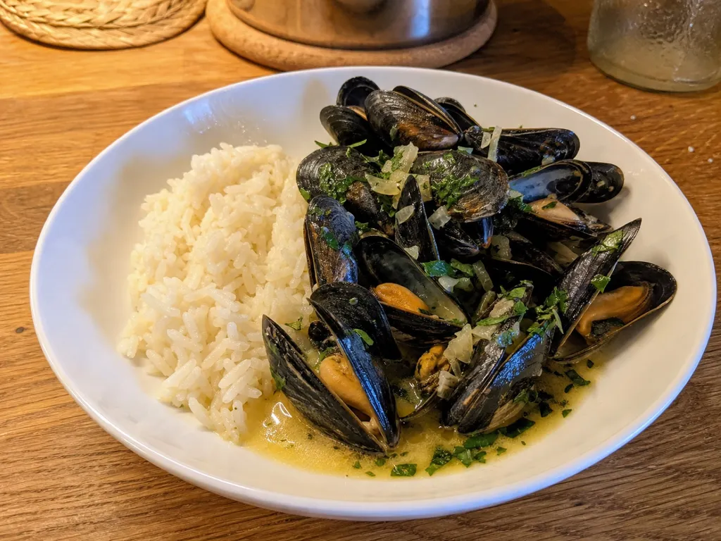Moules Marinières — plated and served