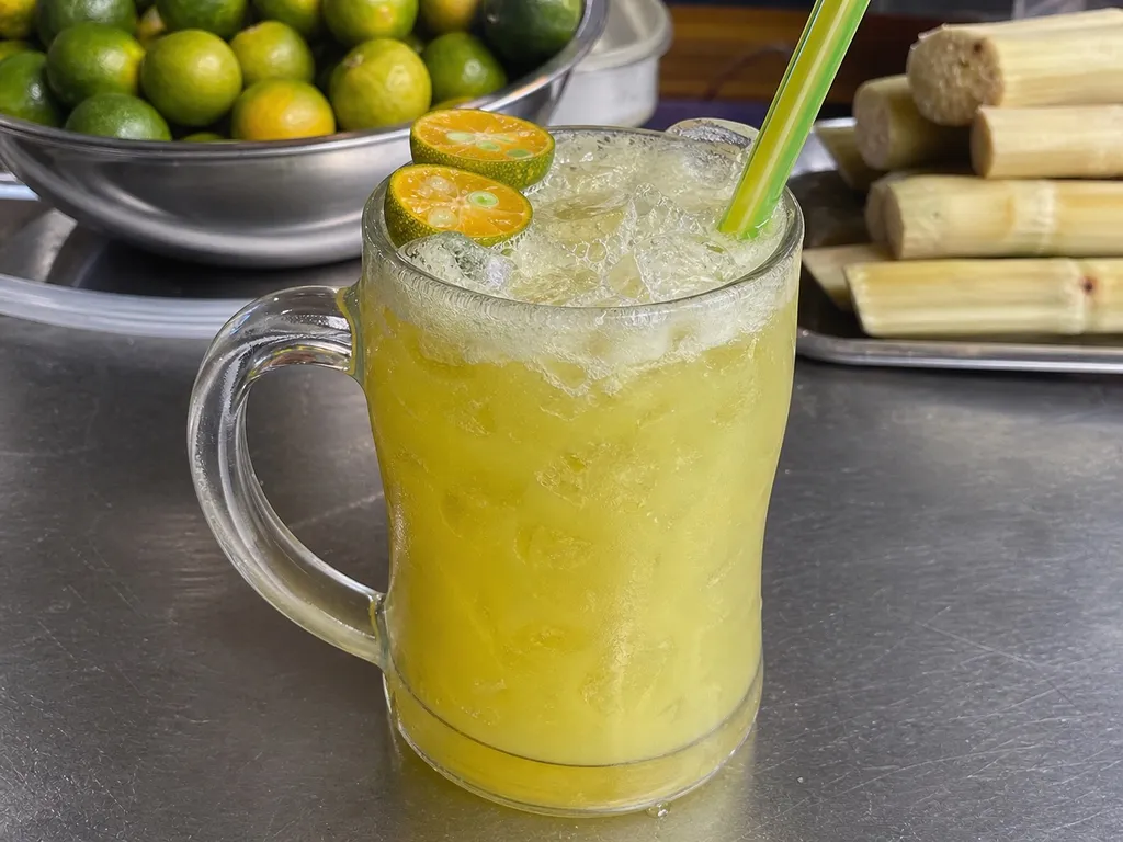 Nước Mía (Sugarcane Juice) — plated and served