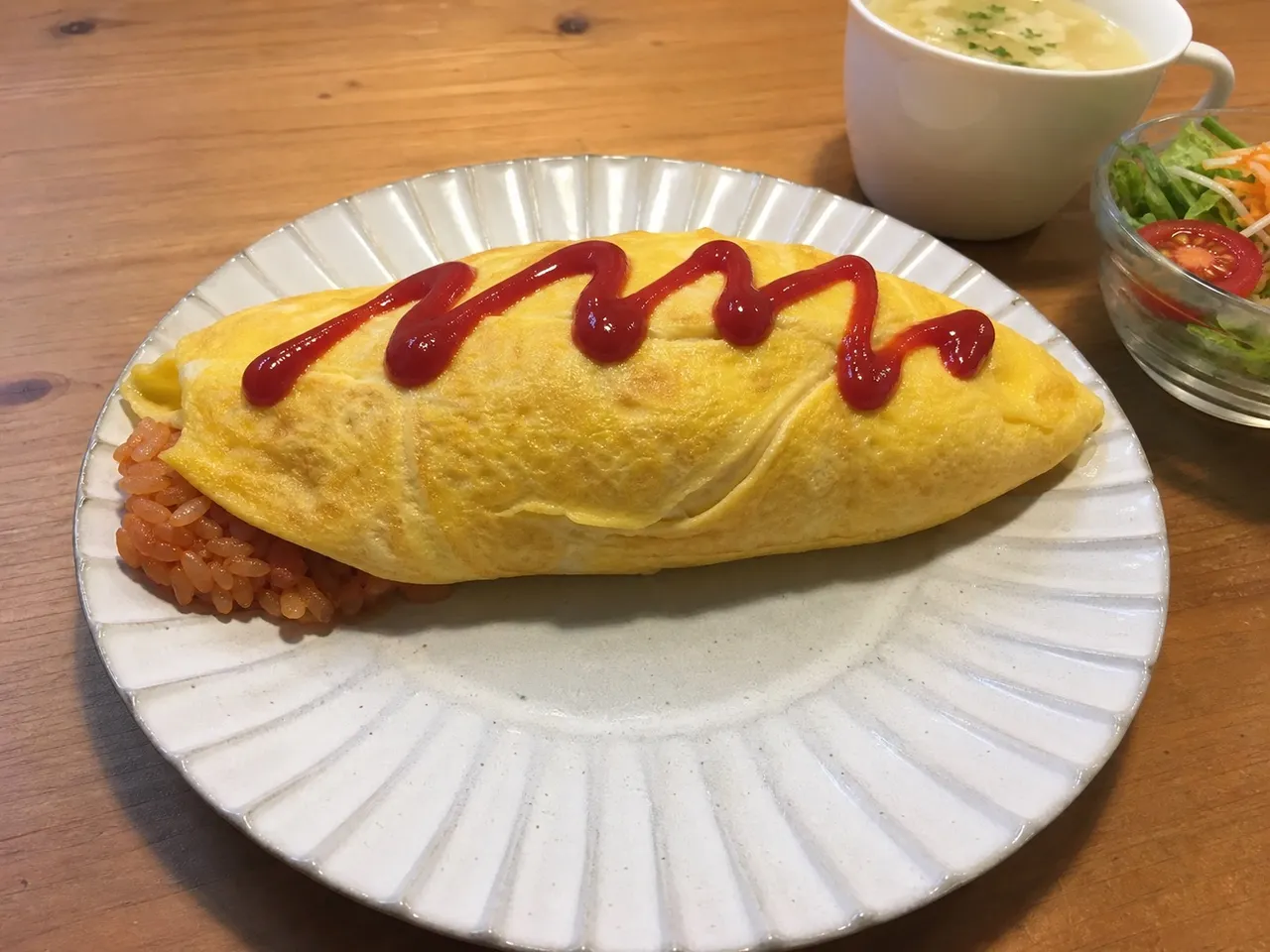 Omurice — served