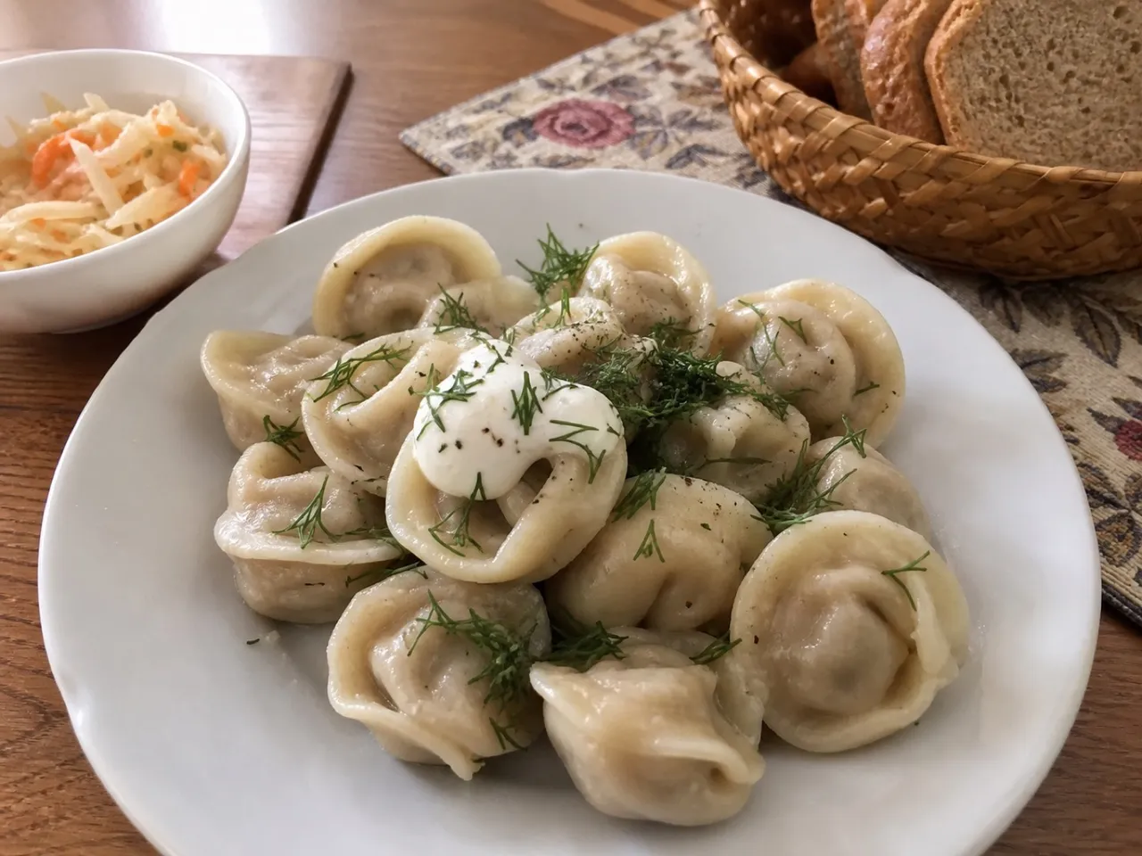 Pelmeni — served