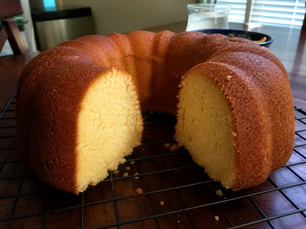 Pound Cake — plated and served