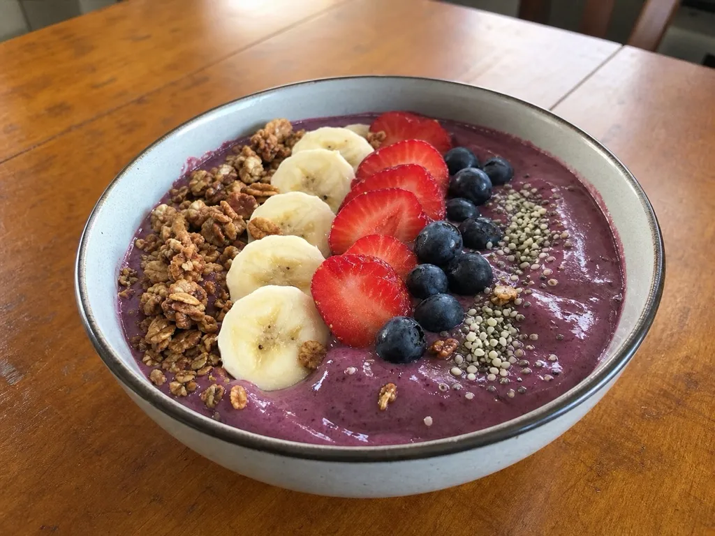 Smoothie Bowl — plated and served